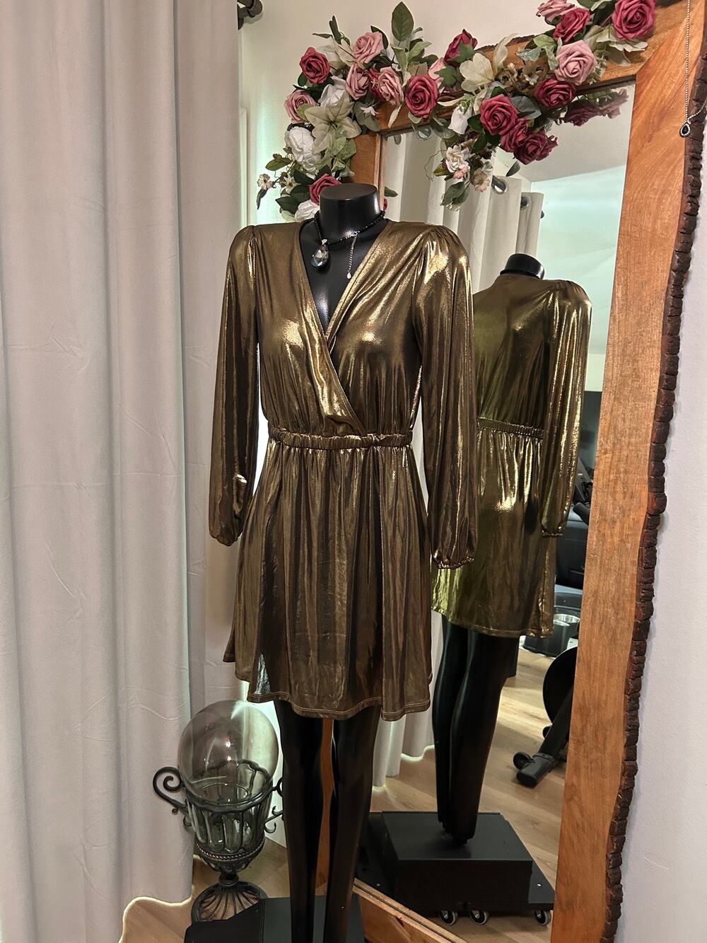 Michael Kors Gold Foil Metallic V-Neck Long Sleeve Mini Dress Sz M MSRP $135